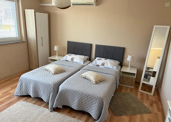 Studio Apartman Luna